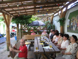 rustikaler Biergarten